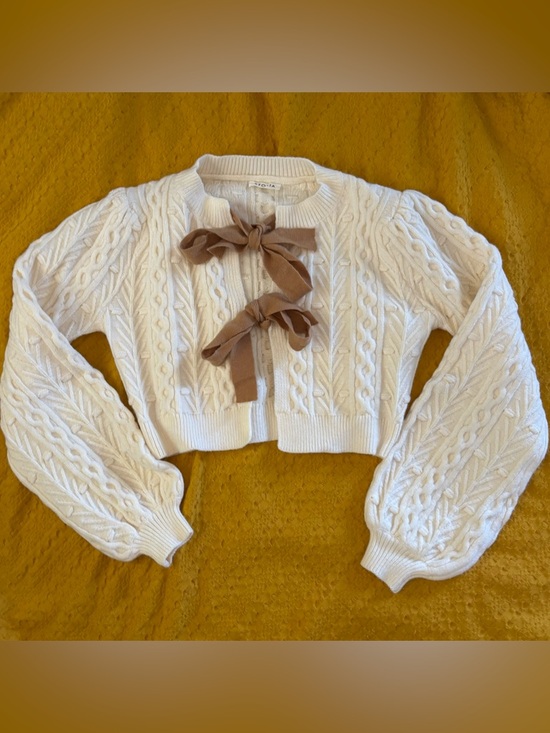 Storia Sweaters - Storia Cream Cable Knit Cropped Cardigan with Brown Bow Ties